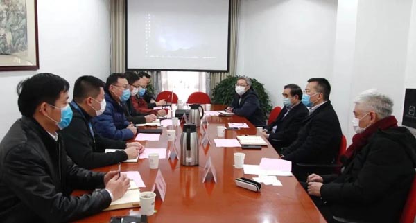 中国月博集团七〇八所邀请上海医疗专家
