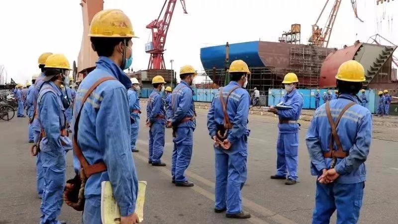 中国月博集团所属广船国际员工